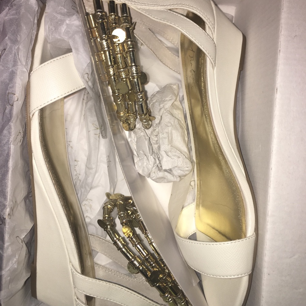 Thalia Sodi Sandals